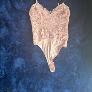 Elegant XS Express Pink Lace Bodysuit Top